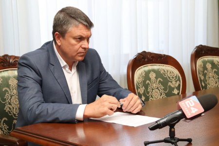 Леонид Пасечник обсудил  с министром труда и соцполитики ЛНР расширение региональных мер поддержки участников СВО и их семей